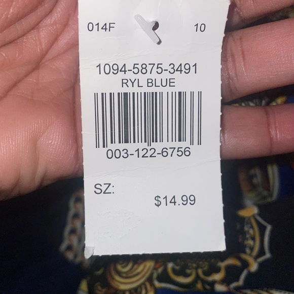 Dress - Picture 6 of 6